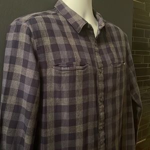 JOHN VARVATOS Button Down Shirt. Size Large